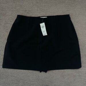 NWT - Abercrombie Scarlett Skort